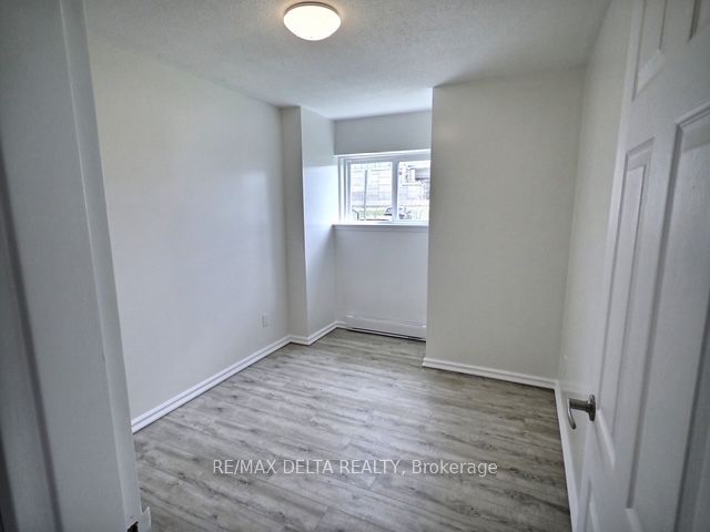 2044 Arrowsmith Drive 105b Property Photo 9