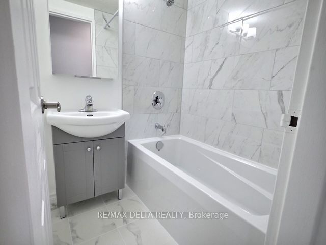 2044 Arrowsmith Drive 105b Property Photo 13