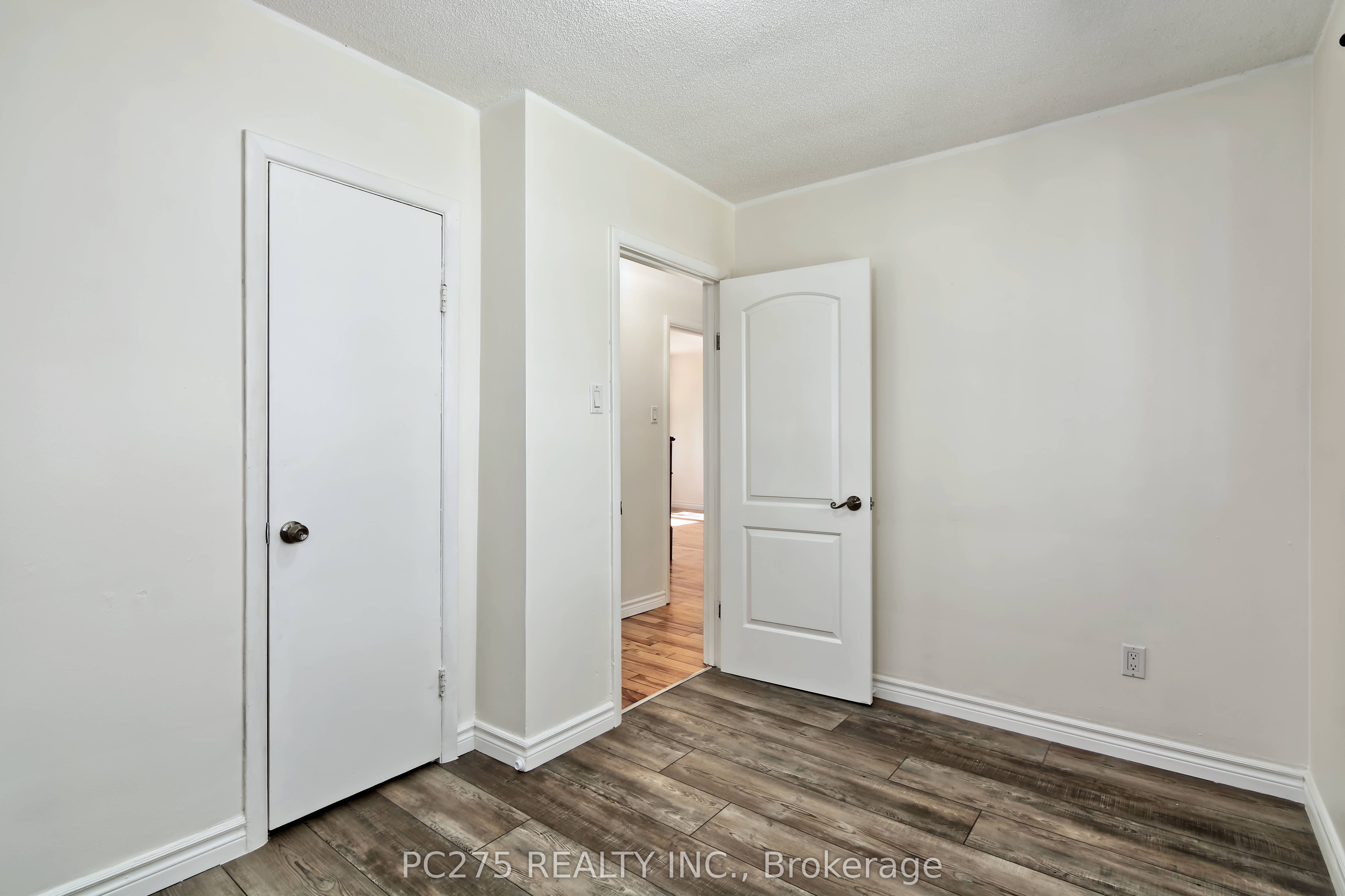 202 Michaelmas Street Property Photo 13