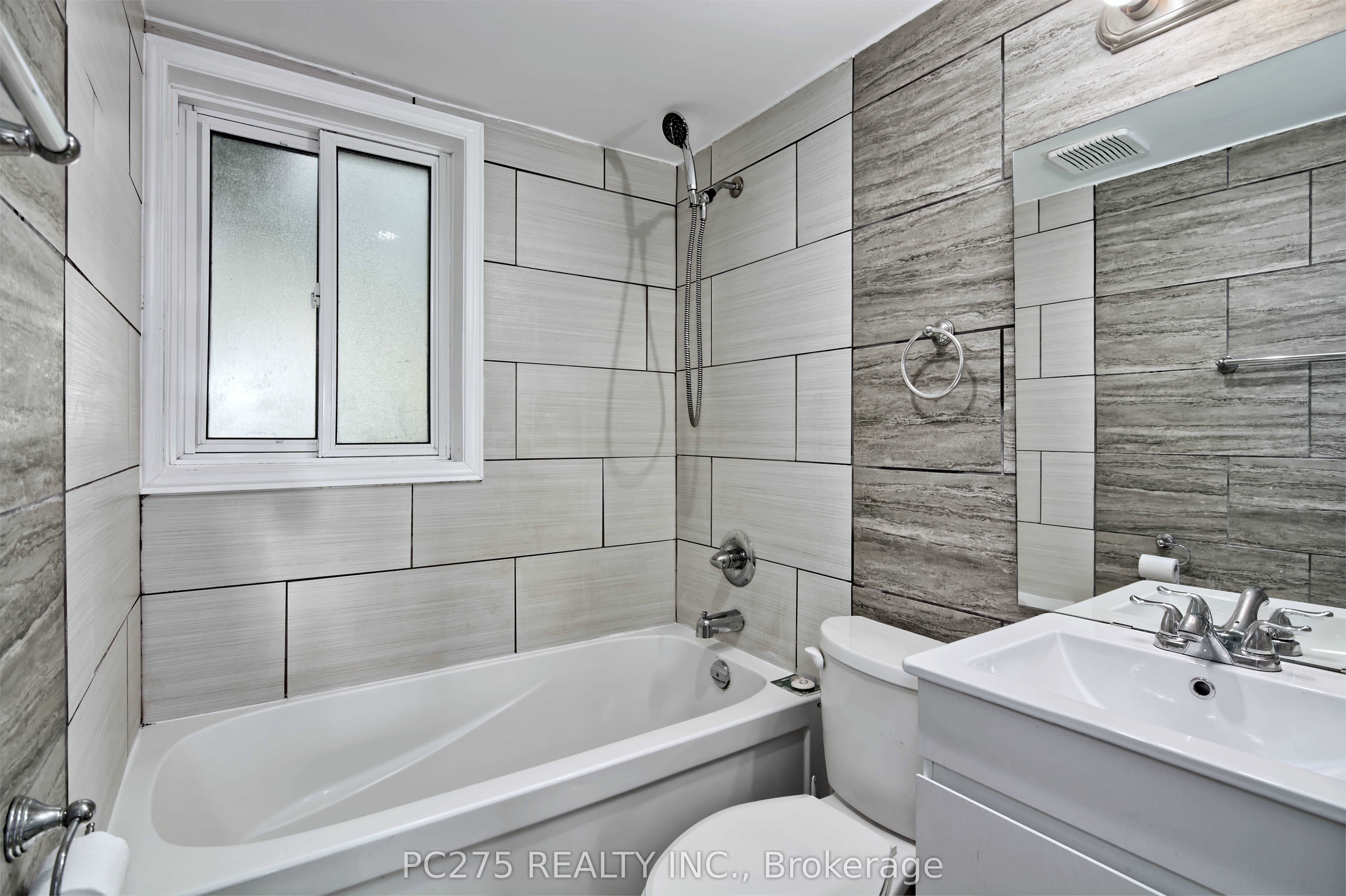202 Michaelmas Street Property Photo 19