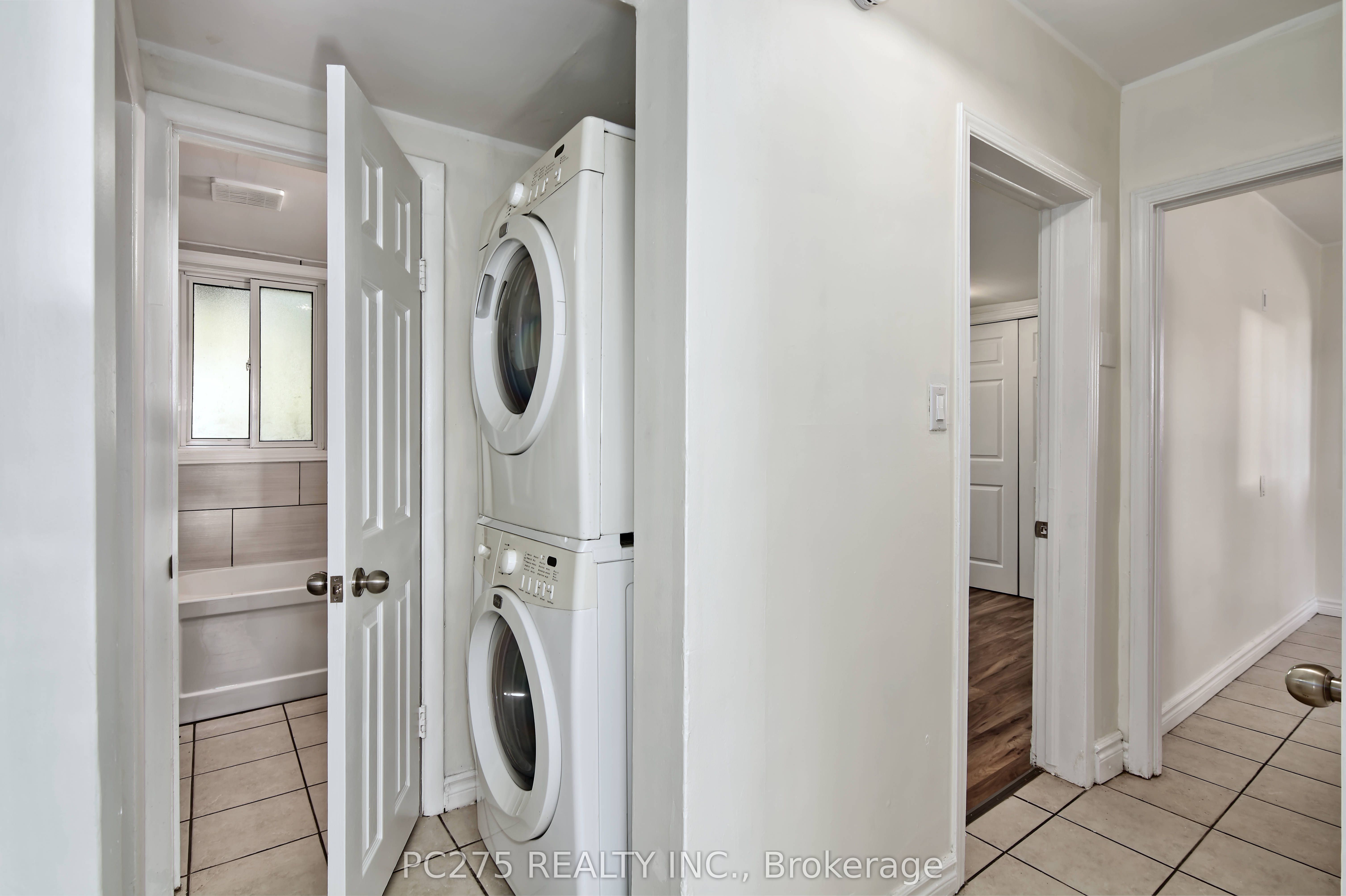 202 Michaelmas Street Property Photo 26