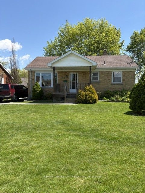28 Dieppe Drive Property Photo 1