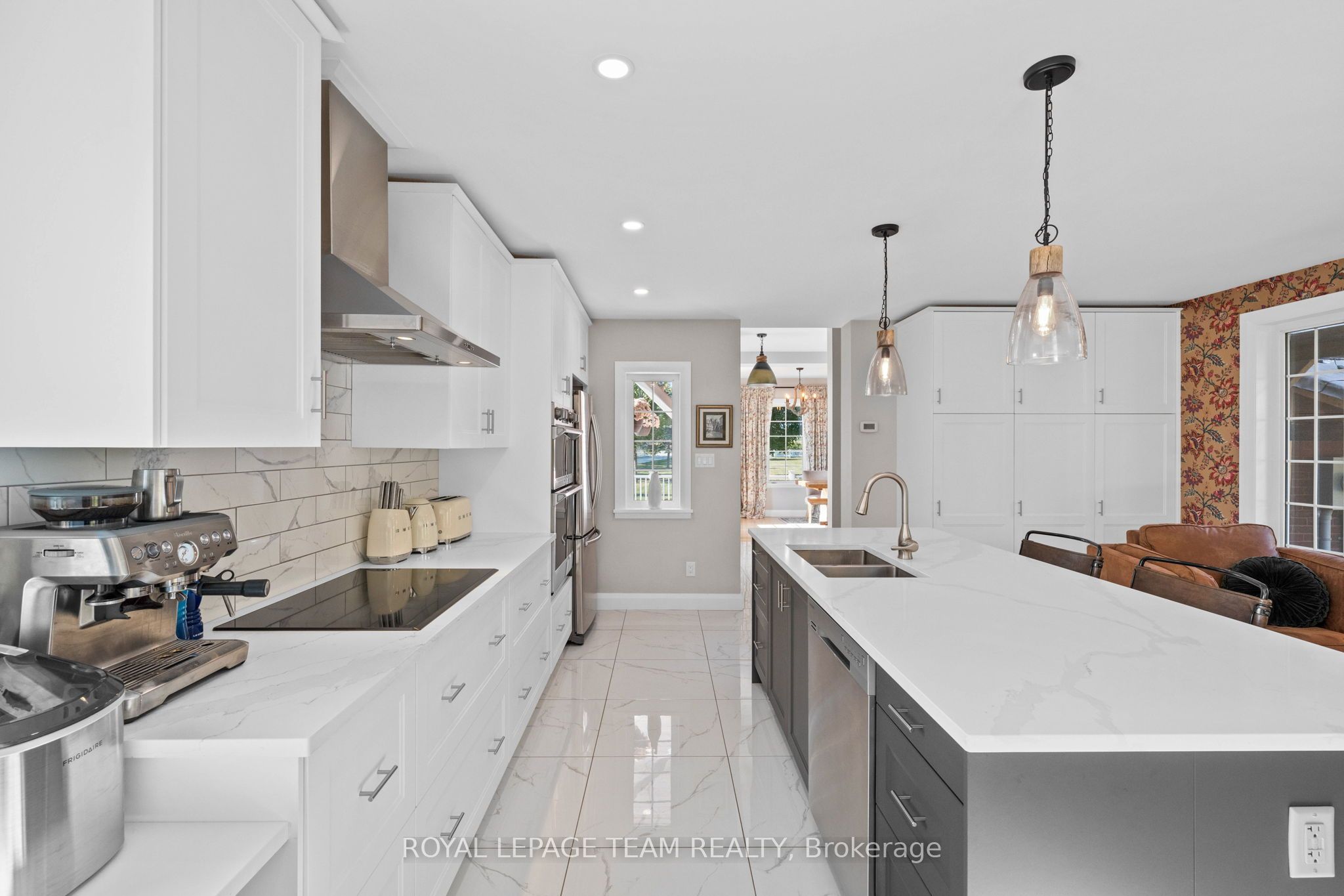 6101 First Line Road Property Photo 10