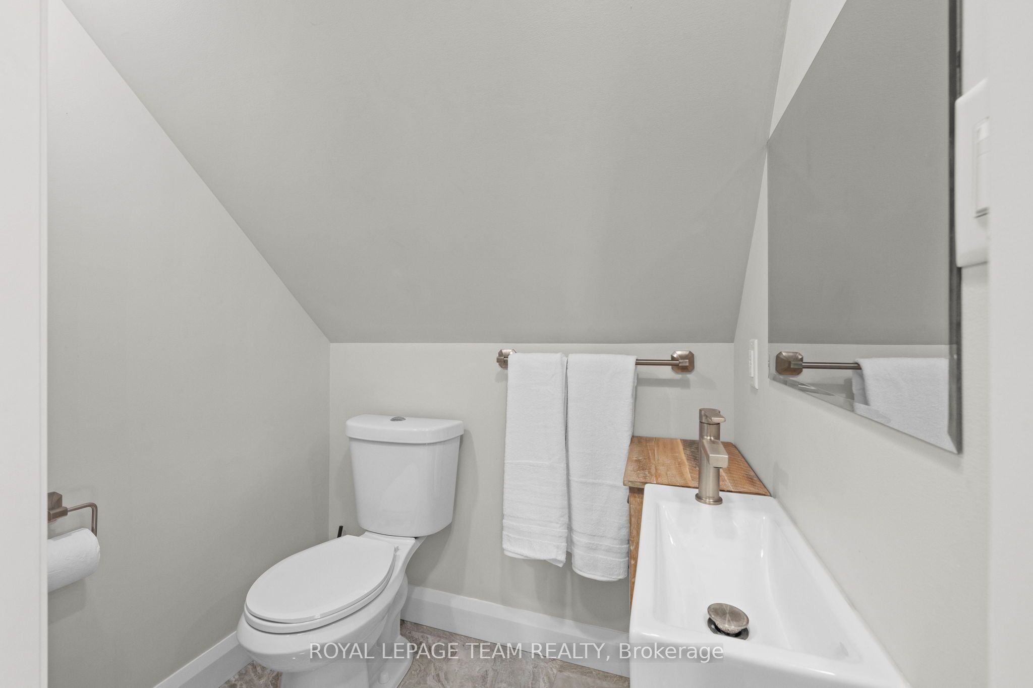 6101 First Line Road Property Photo 22