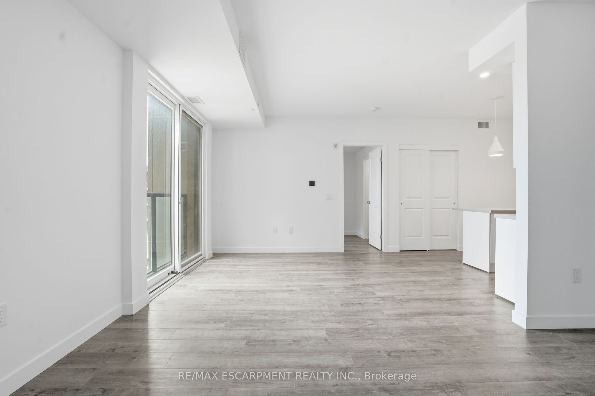 7549b Kalar Road 314 Property Photo 10
