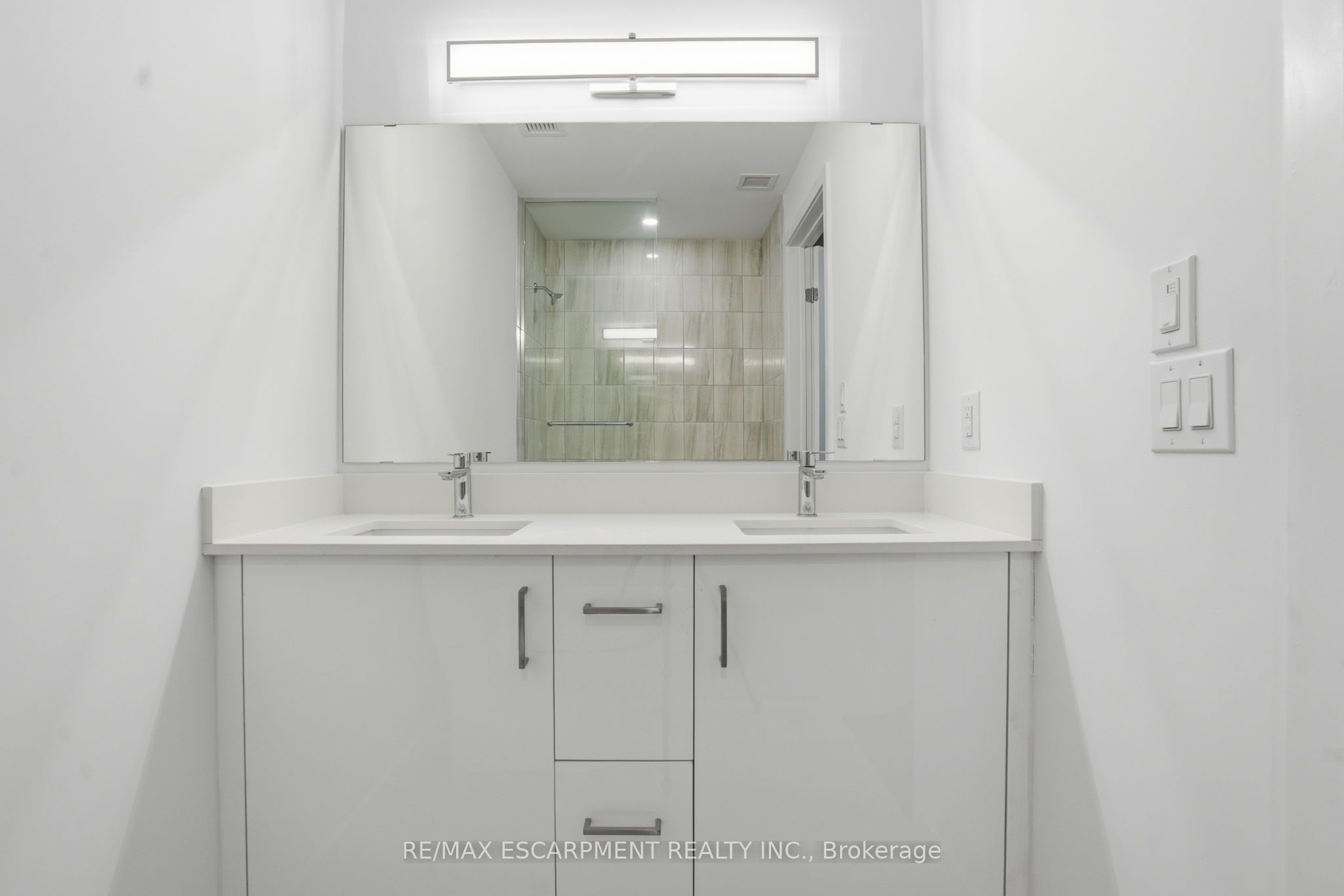 7549b Kalar Road 314 Property Photo 17
