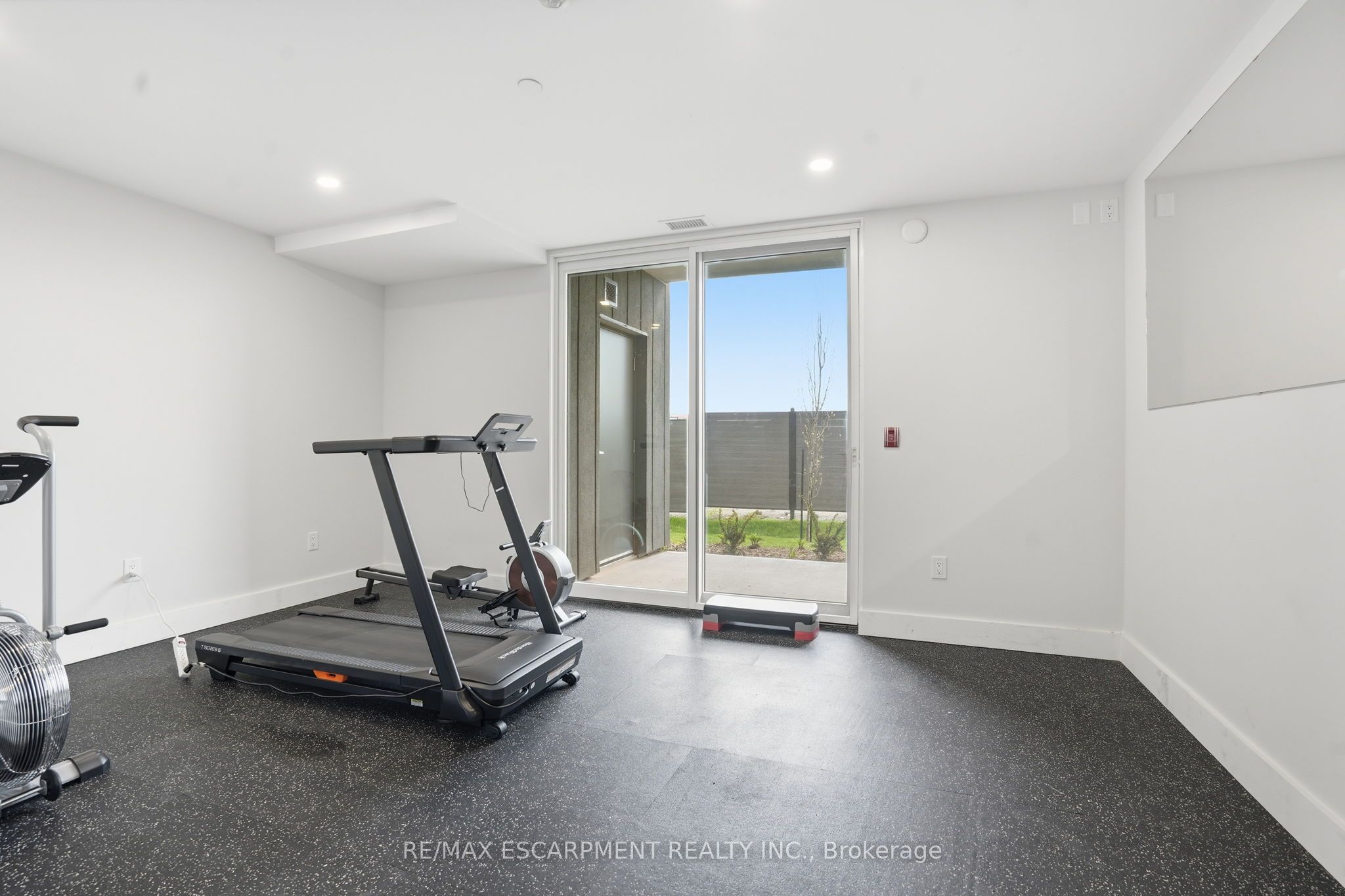 7549b Kalar Road 314 Property Photo 23
