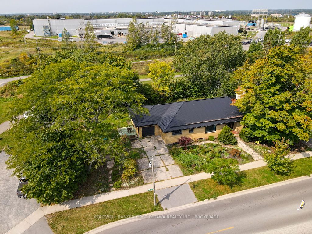 10 Brant Avenue Property Photo 3