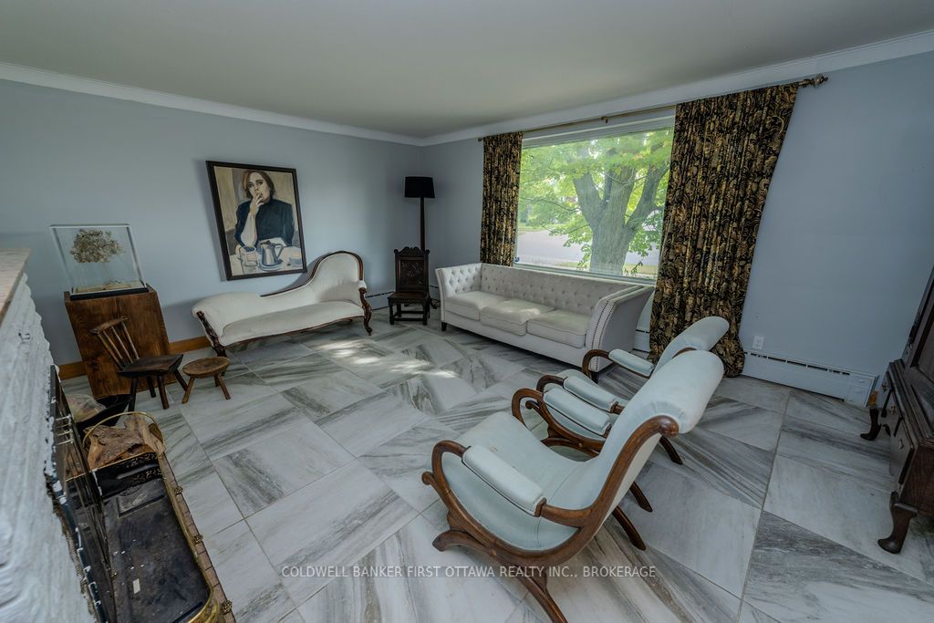10 Brant Avenue Property Photo 7