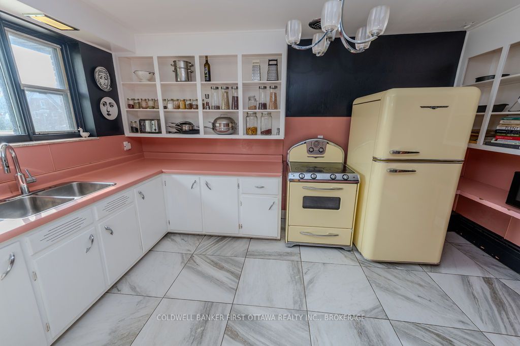 10 Brant Avenue Property Photo 13