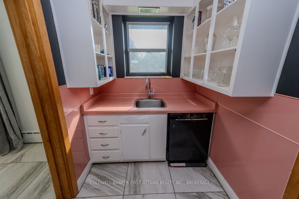 10 Brant Avenue Property Photo 16