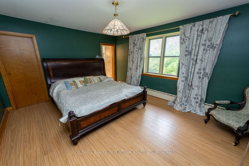 10 Brant Avenue Property Photo 17