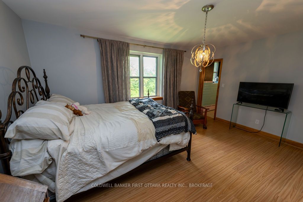 10 Brant Avenue Property Photo 23