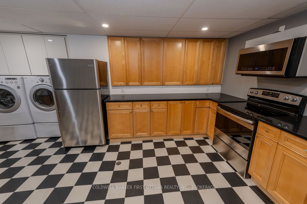 10 Brant Avenue Property Photo 27