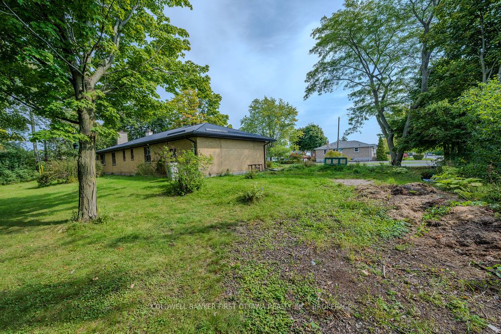 10 Brant Avenue Property Photo 44