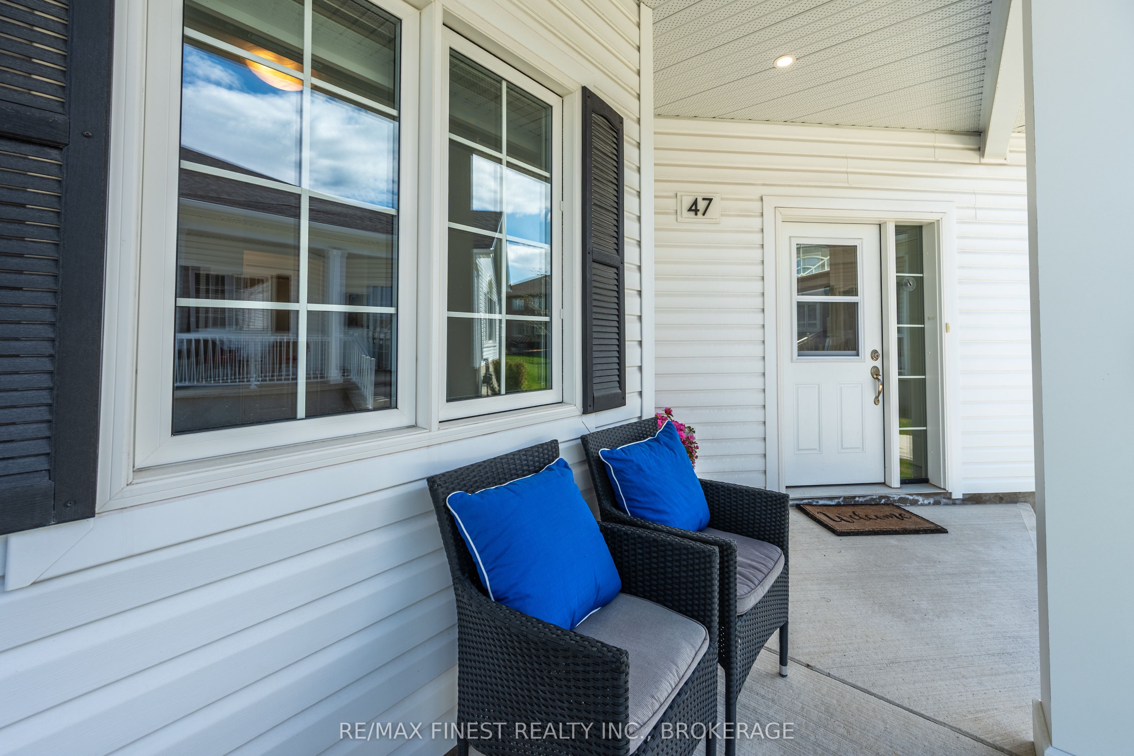 47 Lowry Place Property Photo 5