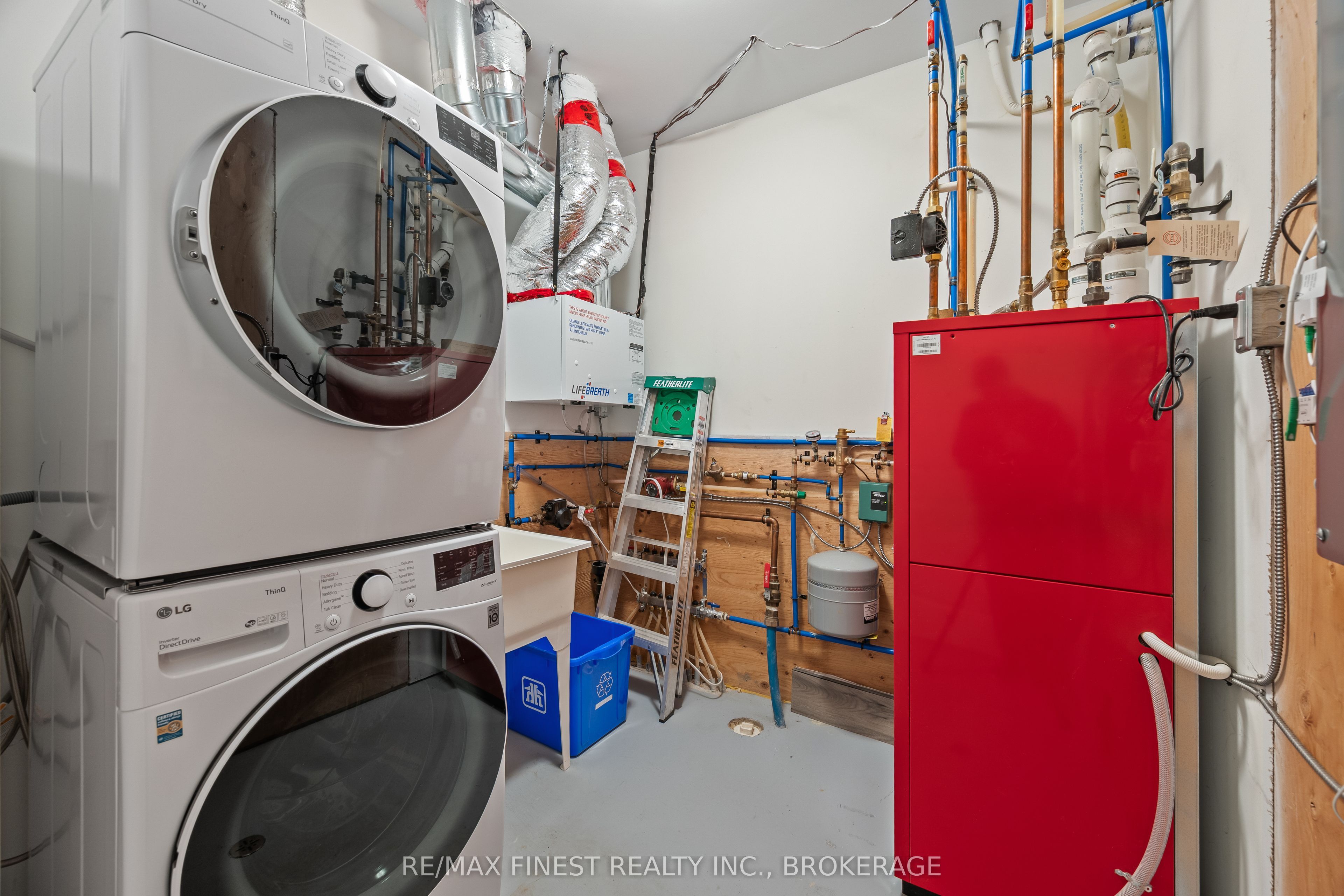 47 Lowry Place Property Photo 22