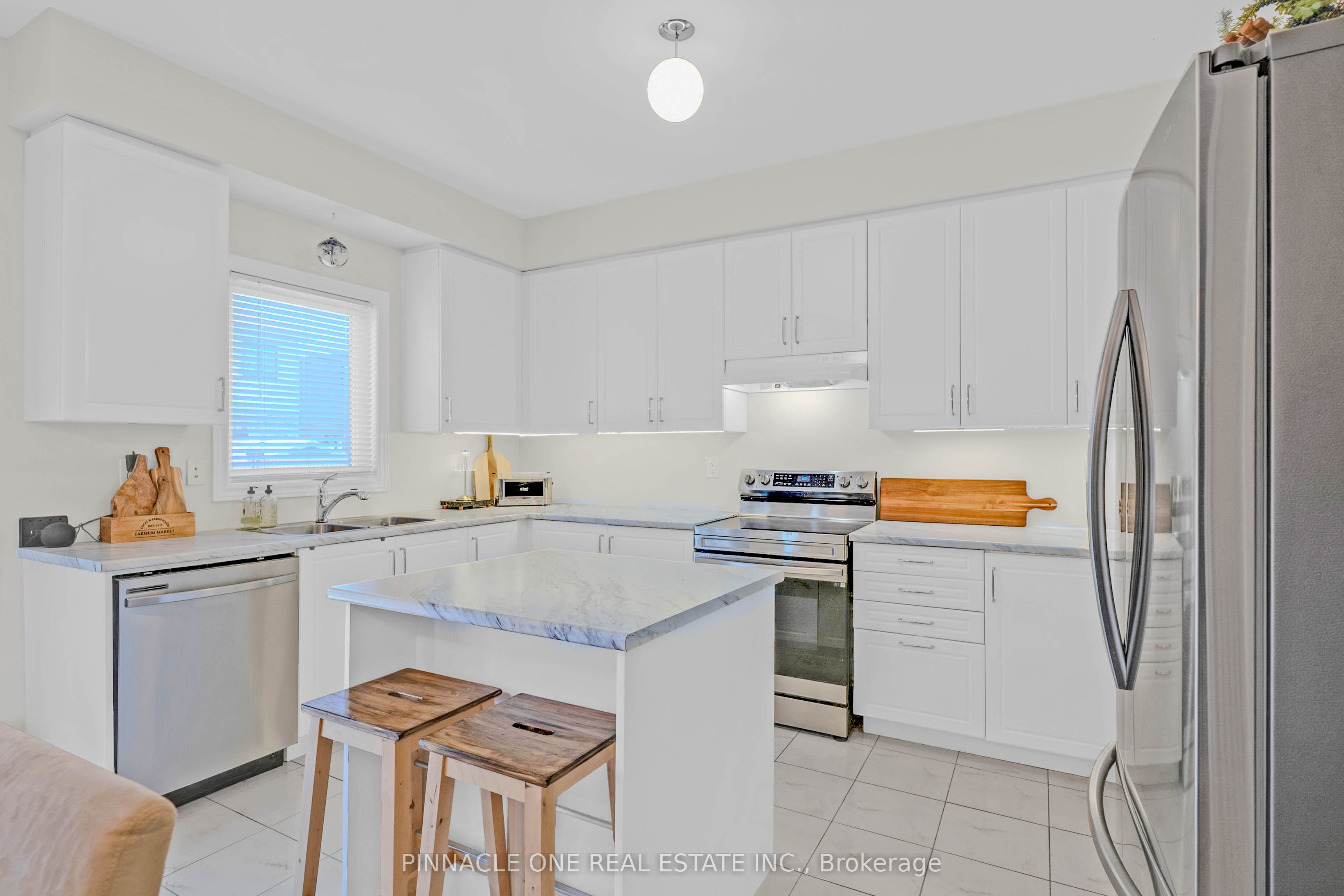 232 Midland Place Property Photo 25