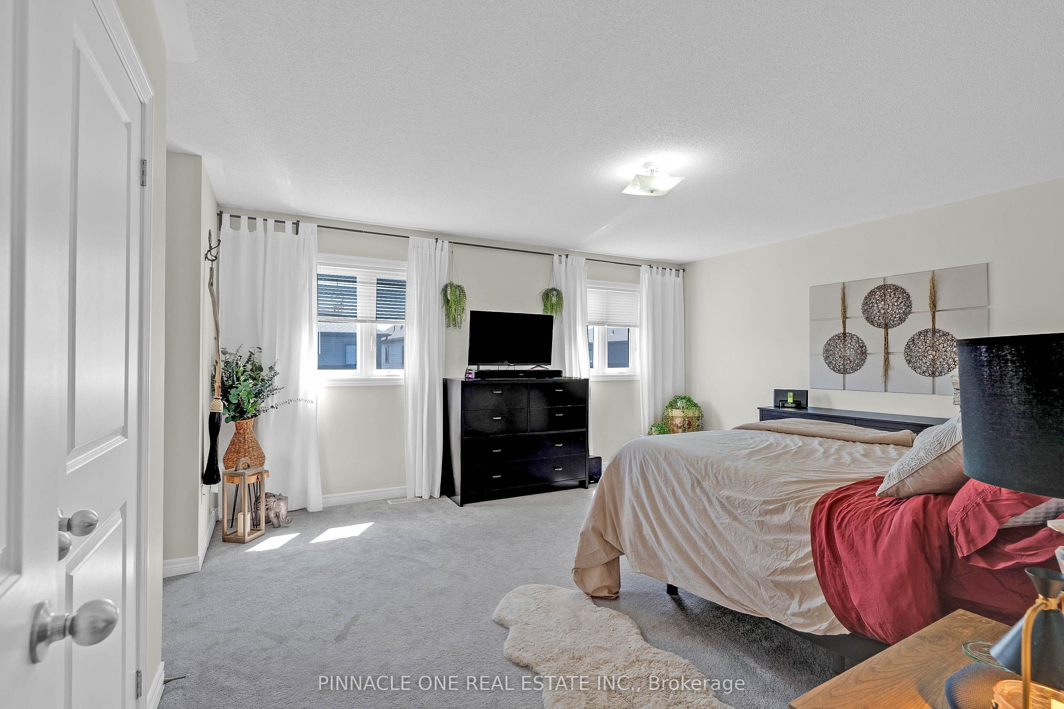 232 Midland Place Property Photo 31