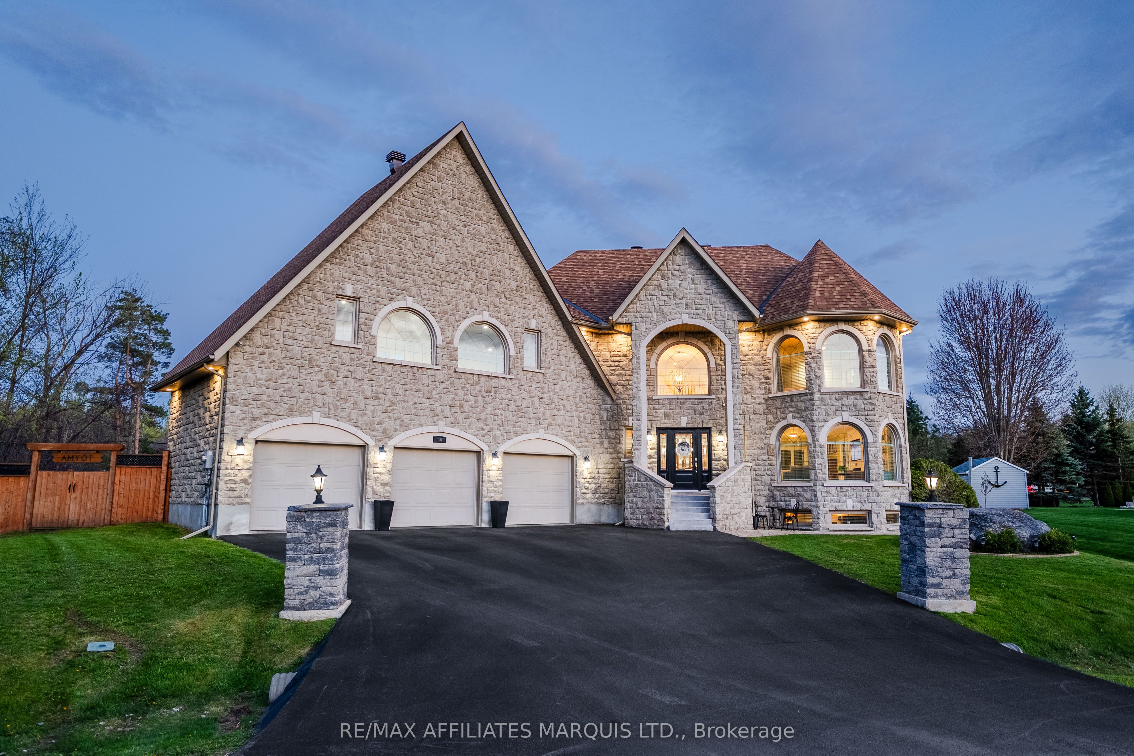 46 Chantine Drive Property Photo 1