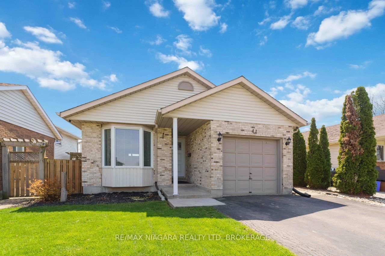 41 Eastwood Drive Property Photo 1