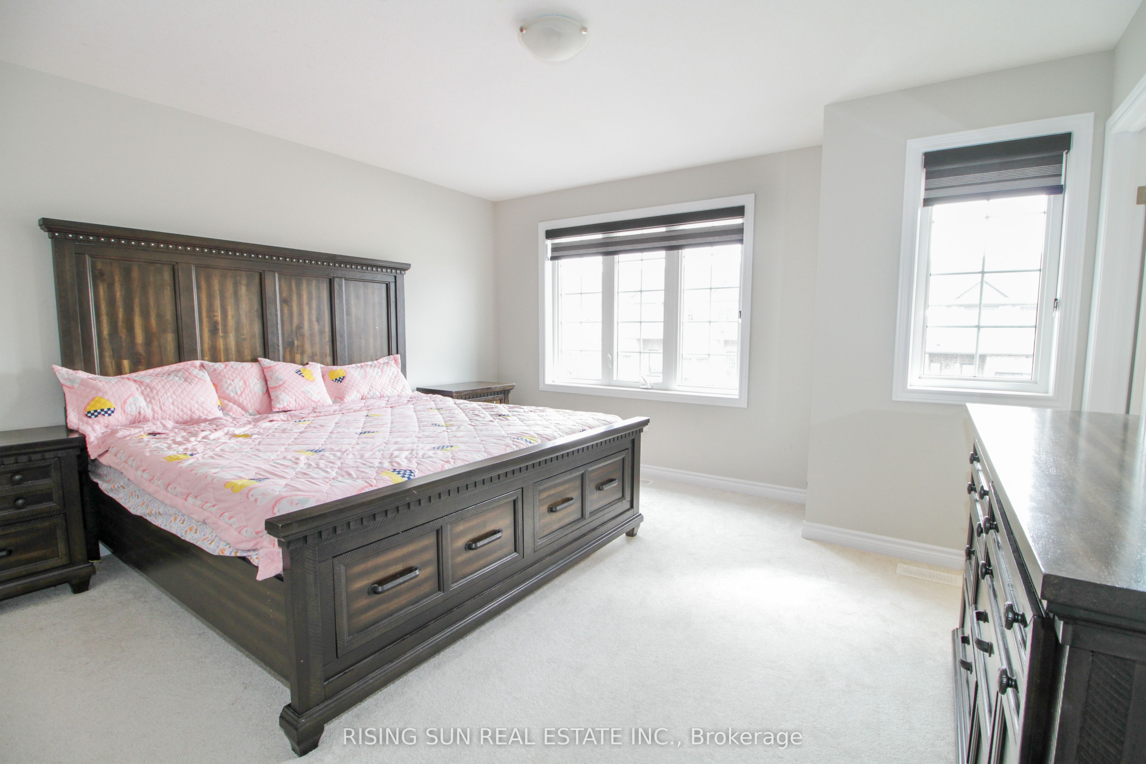 1624 Dunkirk Avenue E Property Photo 15