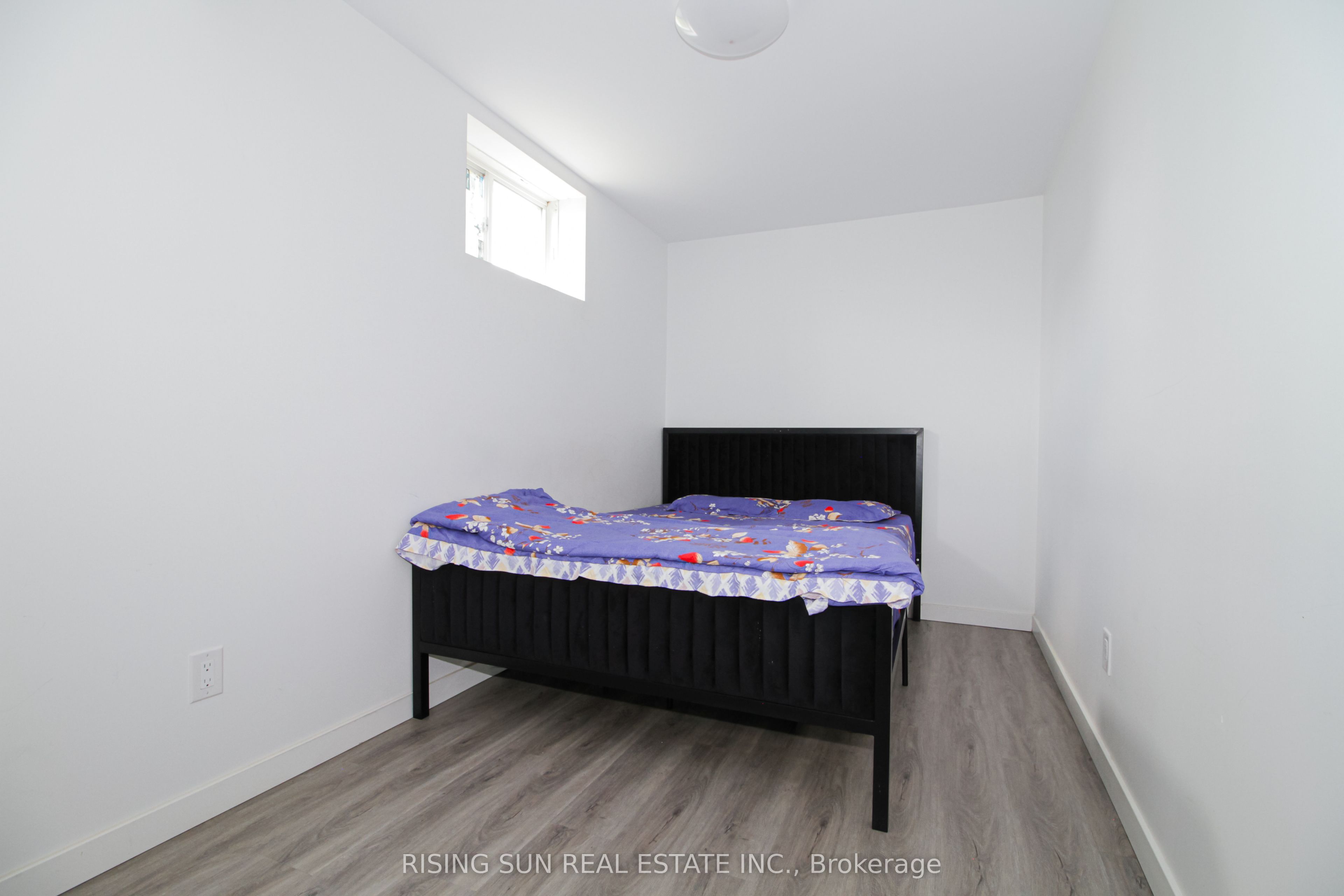 1624 Dunkirk Avenue E Property Photo 26