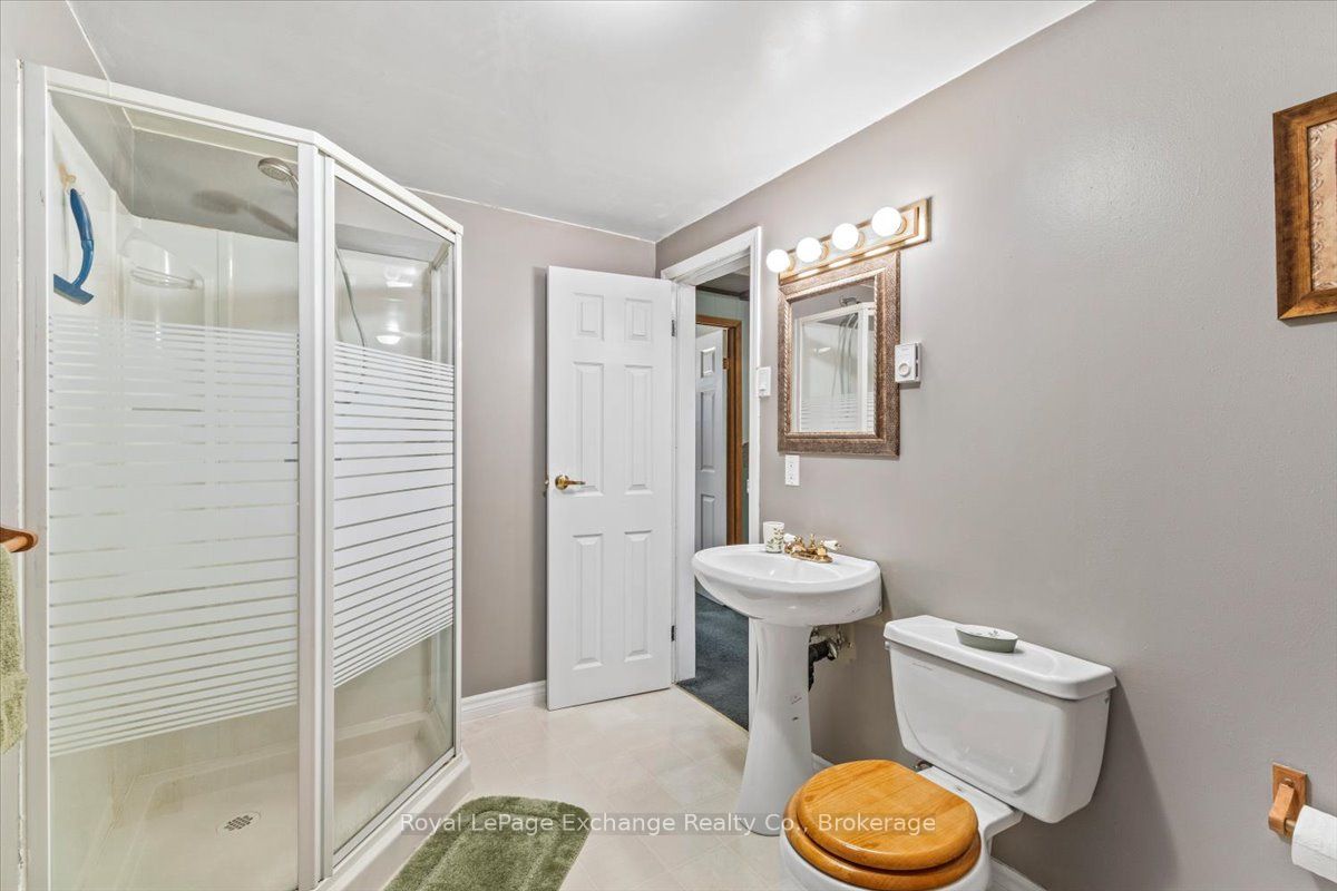 27 Inverlyn Crescent S Property Photo 19