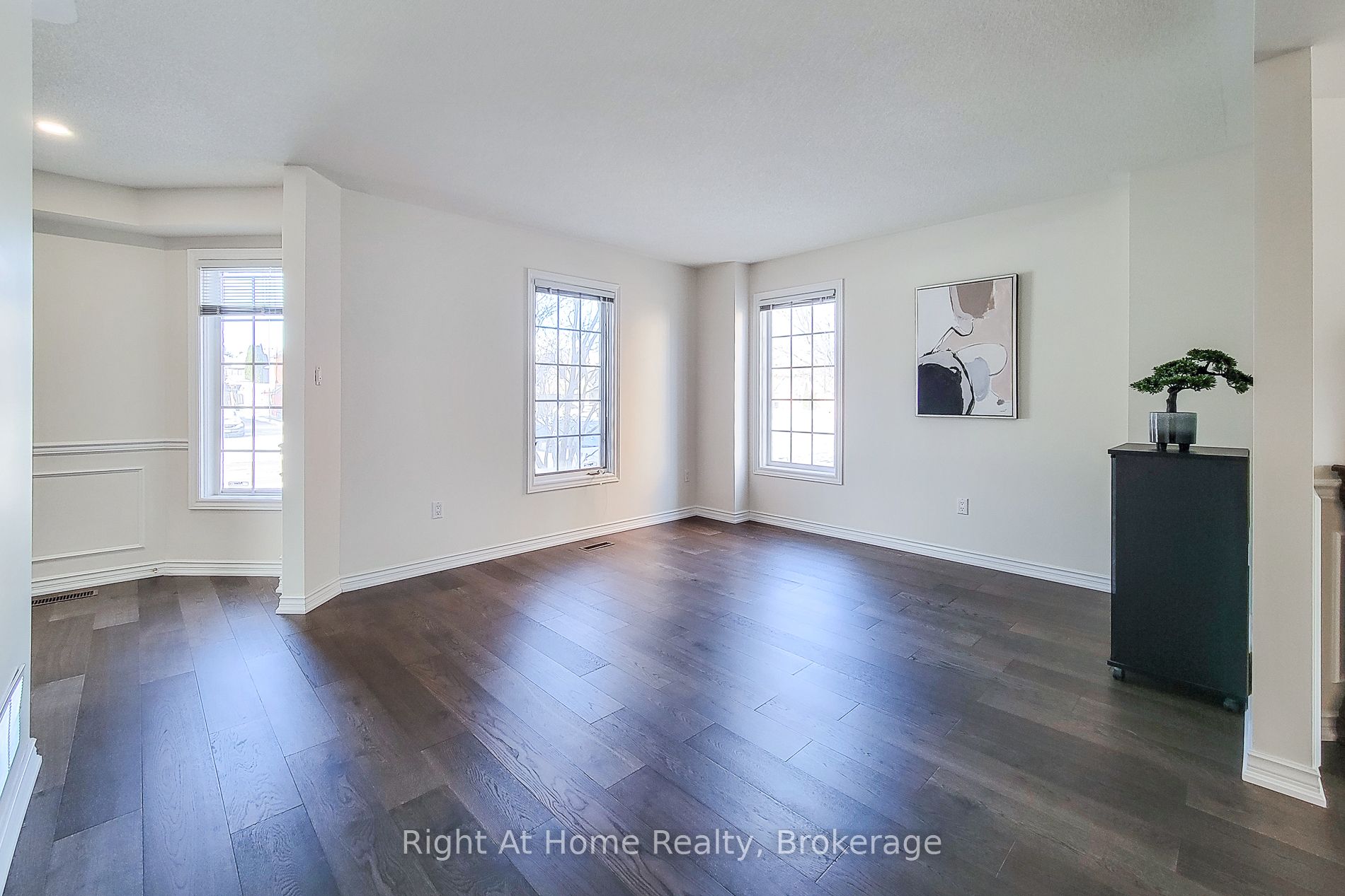 85 Meadowlands Boulevard Property Photo 14