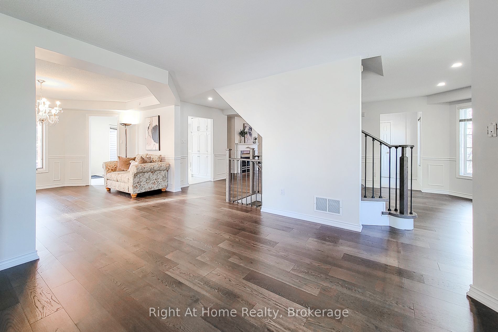 85 Meadowlands Boulevard Property Photo 15