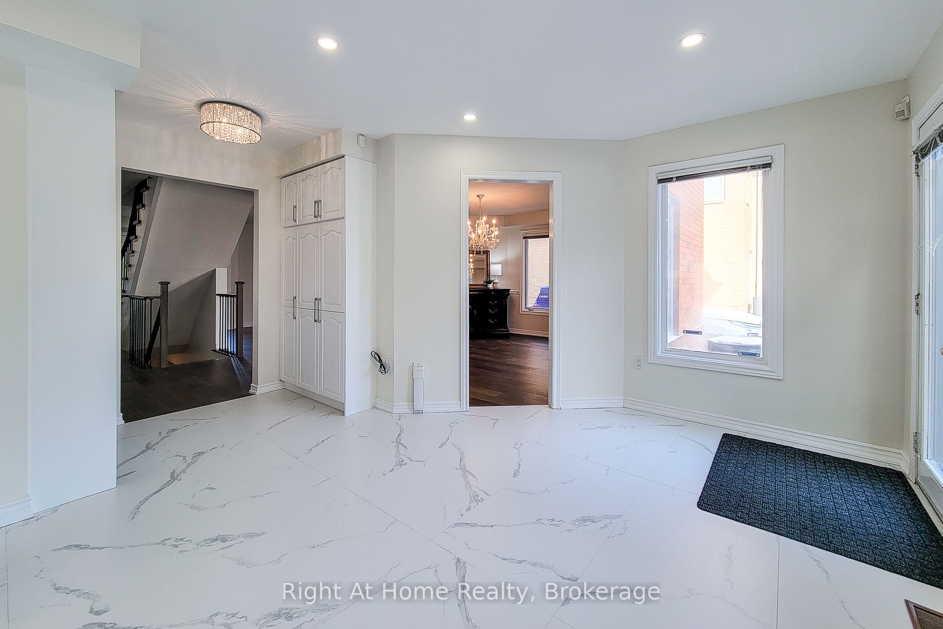 85 Meadowlands Boulevard Property Photo 17