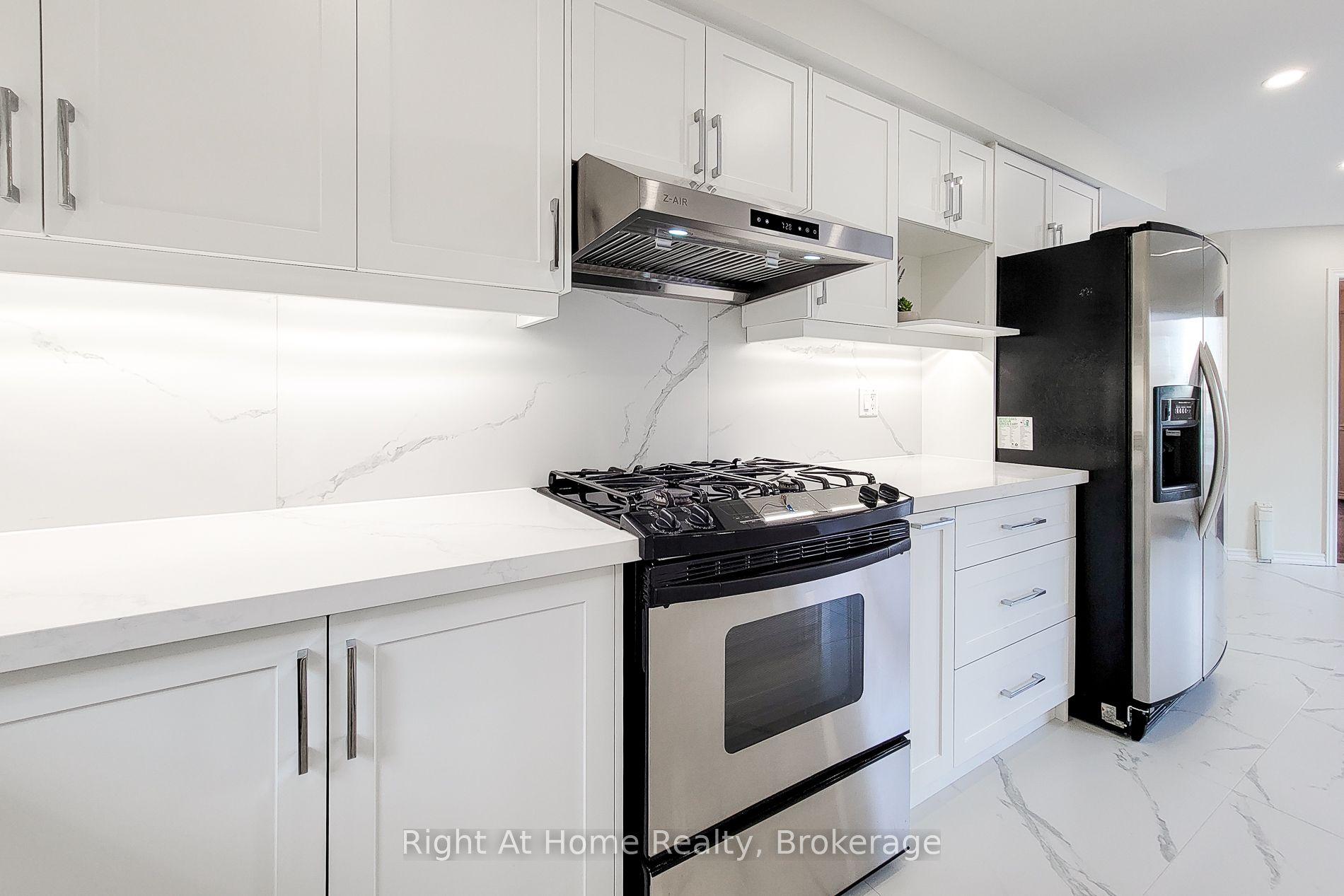 85 Meadowlands Boulevard Property Photo 23