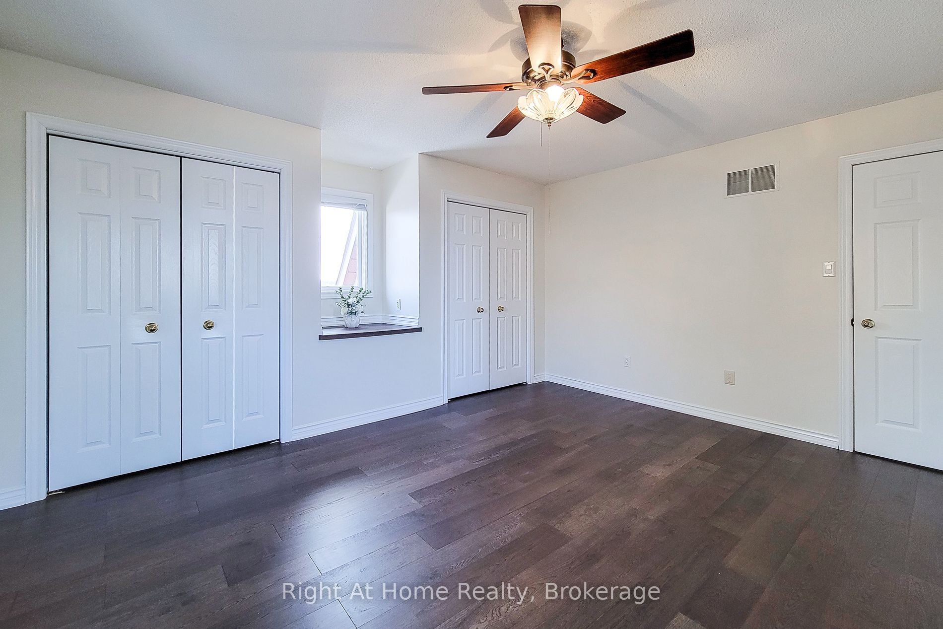 85 Meadowlands Boulevard Property Photo 43