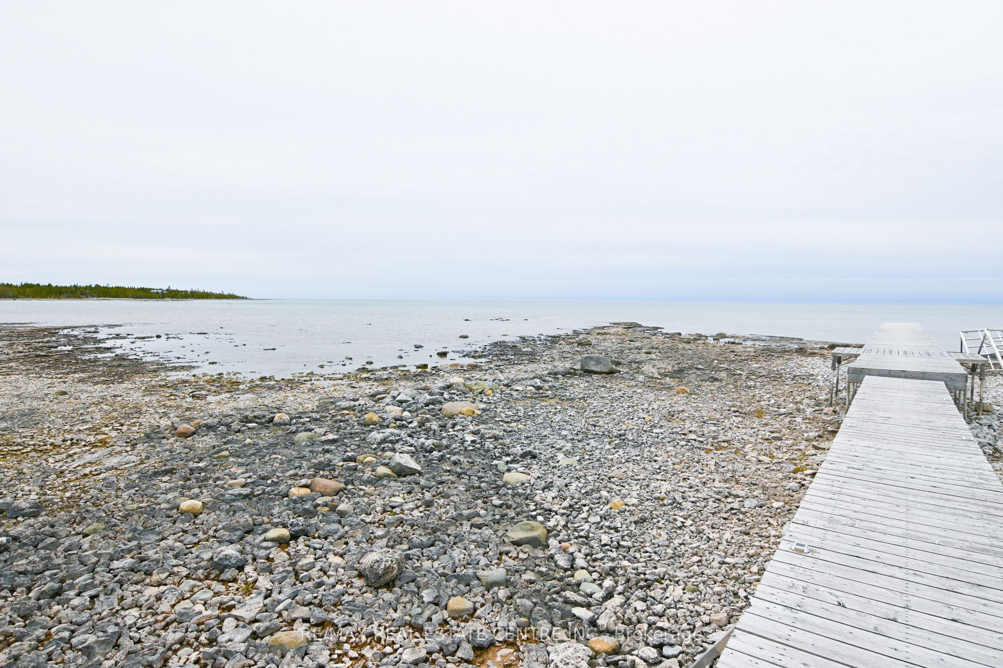 796 Dorcas Bay Road Property Photo 4