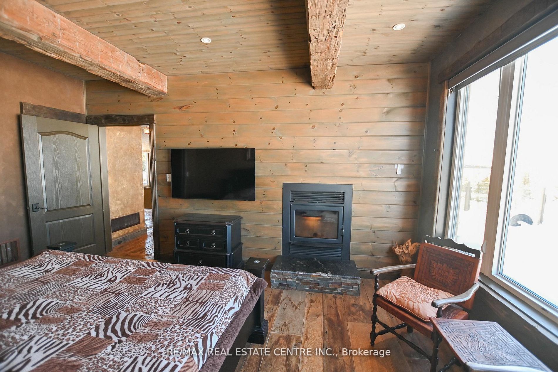796 Dorcas Bay Road Property Photo 12