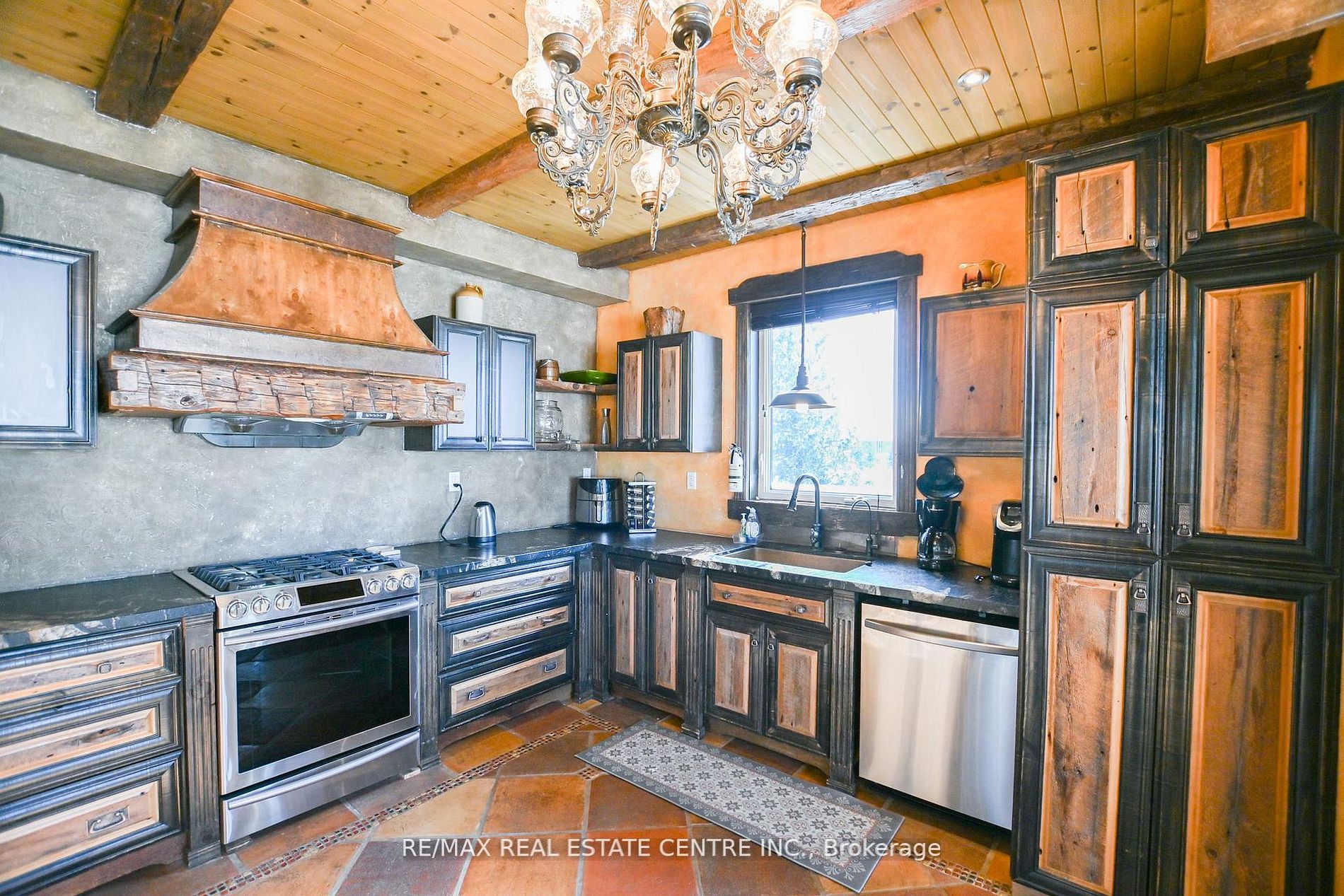 796 Dorcas Bay Road Property Photo 22