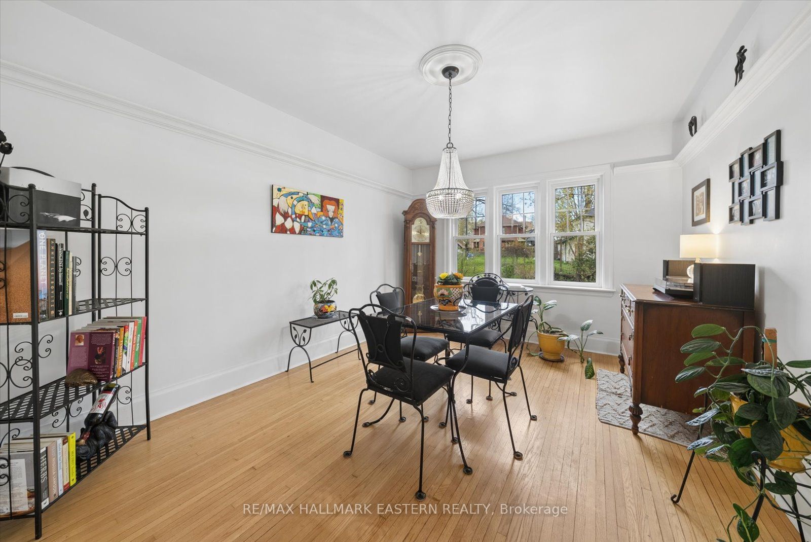 301 Engleburn Avenue Property Photo 12