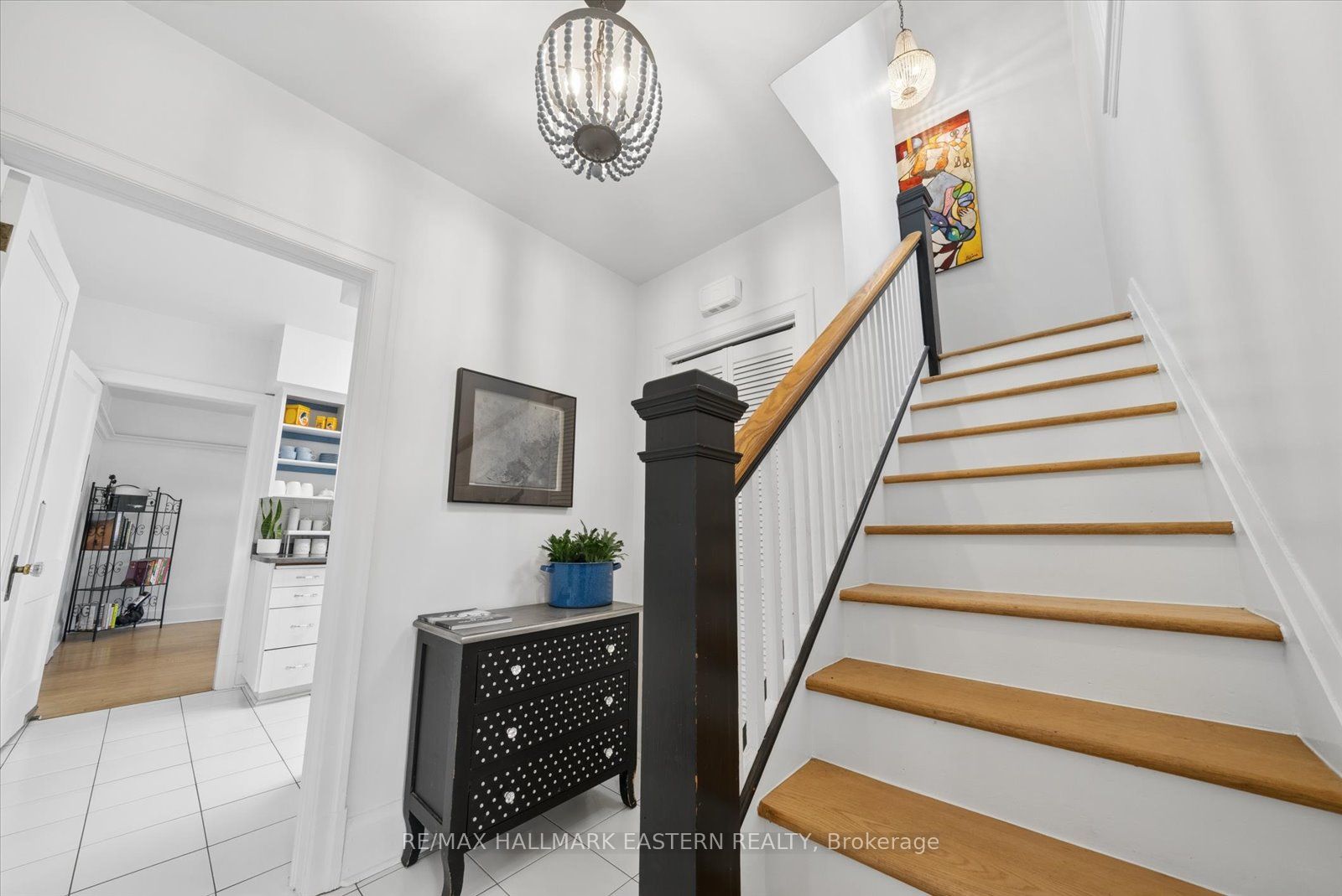 301 Engleburn Avenue Property Photo 17