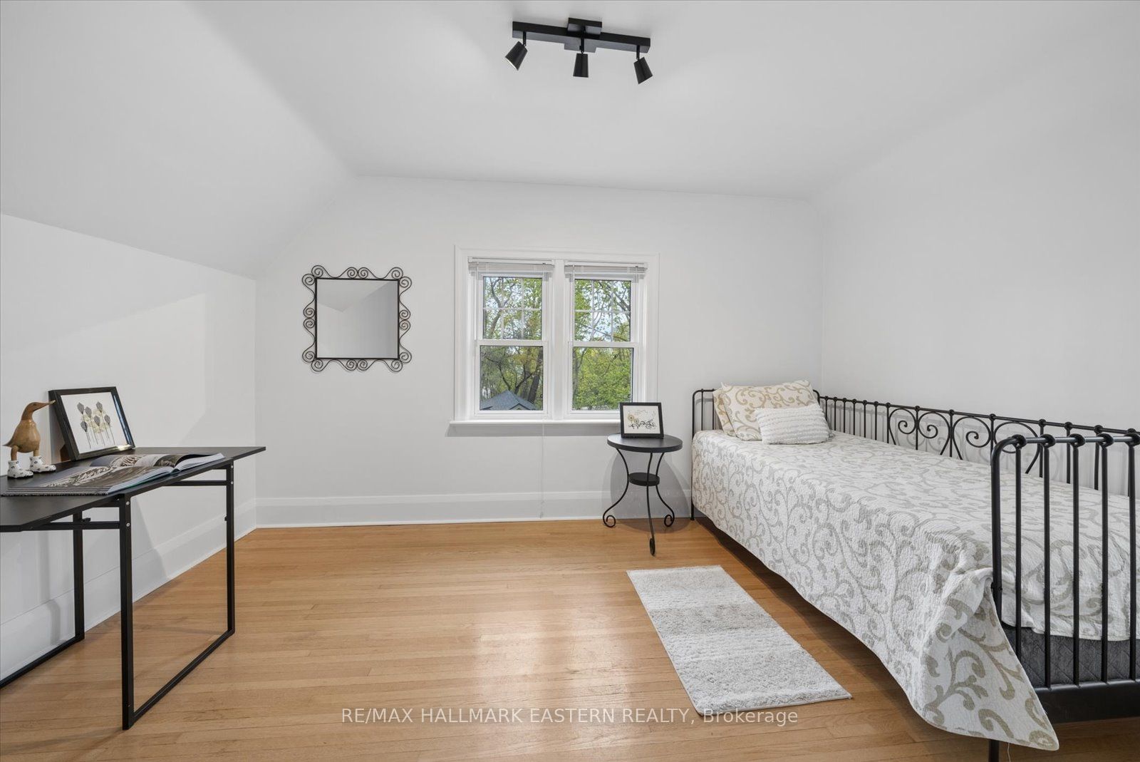 301 Engleburn Avenue Property Photo 23