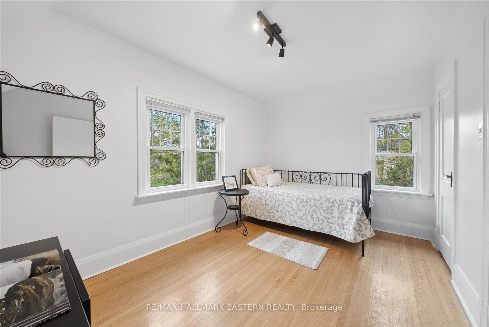301 Engleburn Avenue Property Photo 24