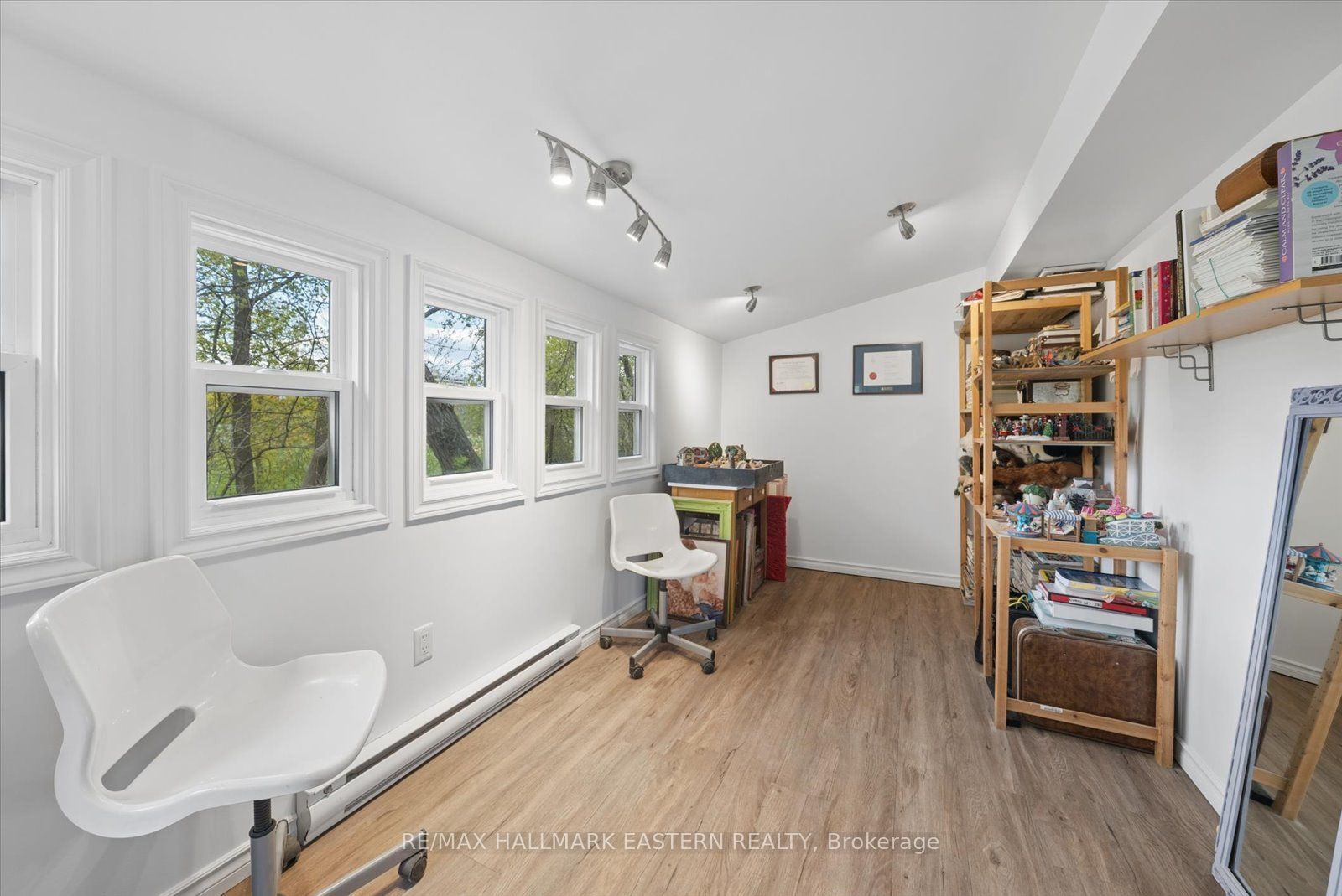 301 Engleburn Avenue Property Photo 33
