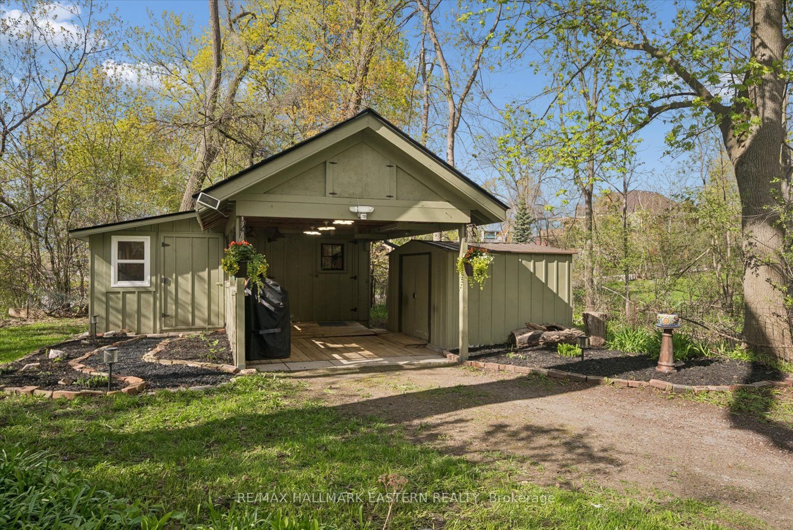 301 Engleburn Avenue Property Photo 36