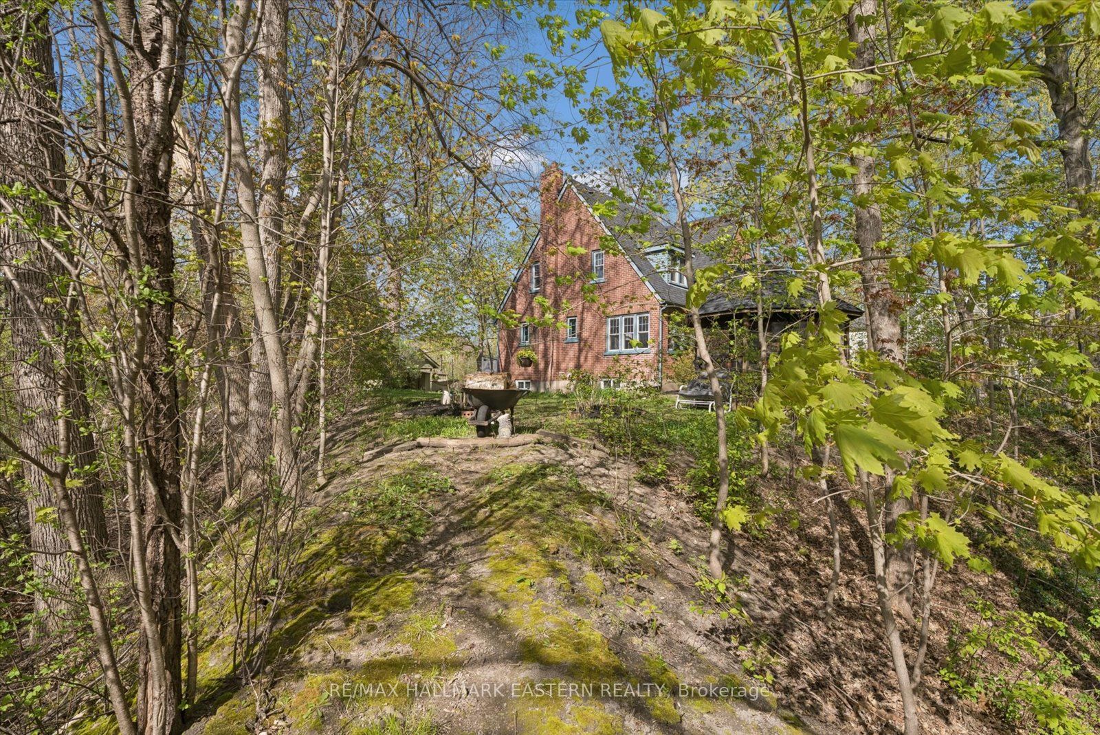 301 Engleburn Avenue Property Photo 43