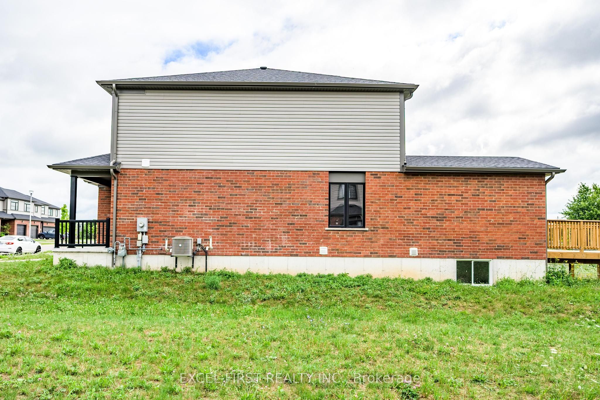 1363 Michael Circle Property Photo 4
