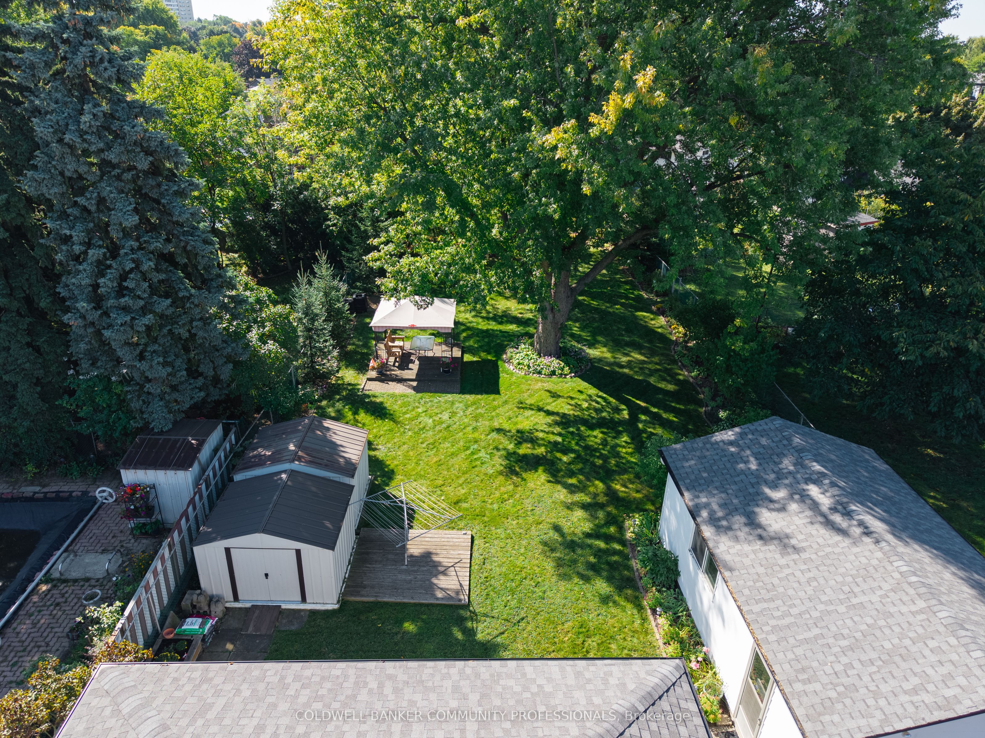401 Mohawk Road W Property Photo 46