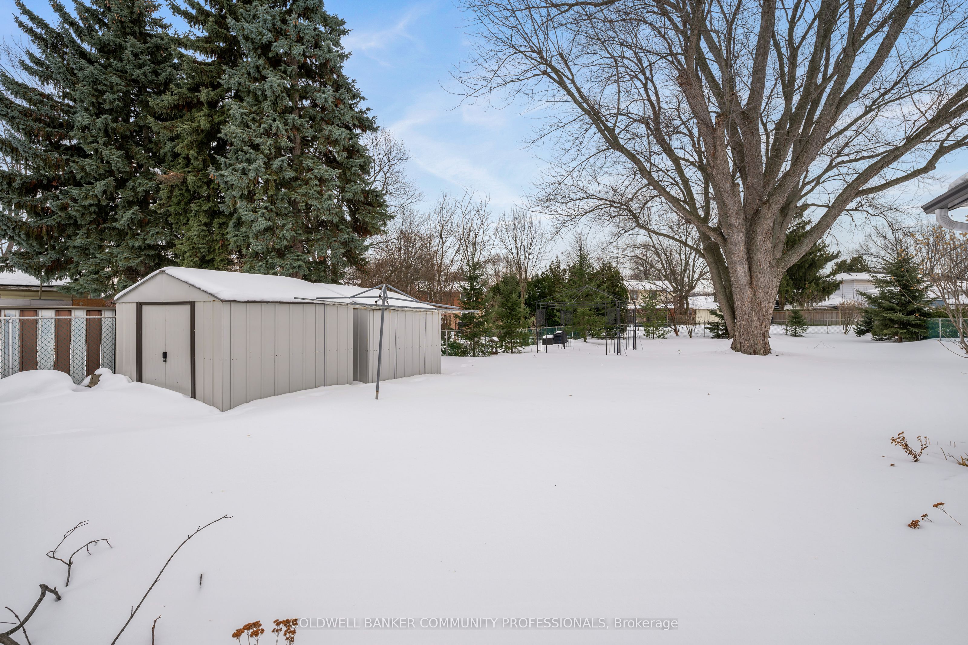 401 Mohawk Road W Property Photo 50