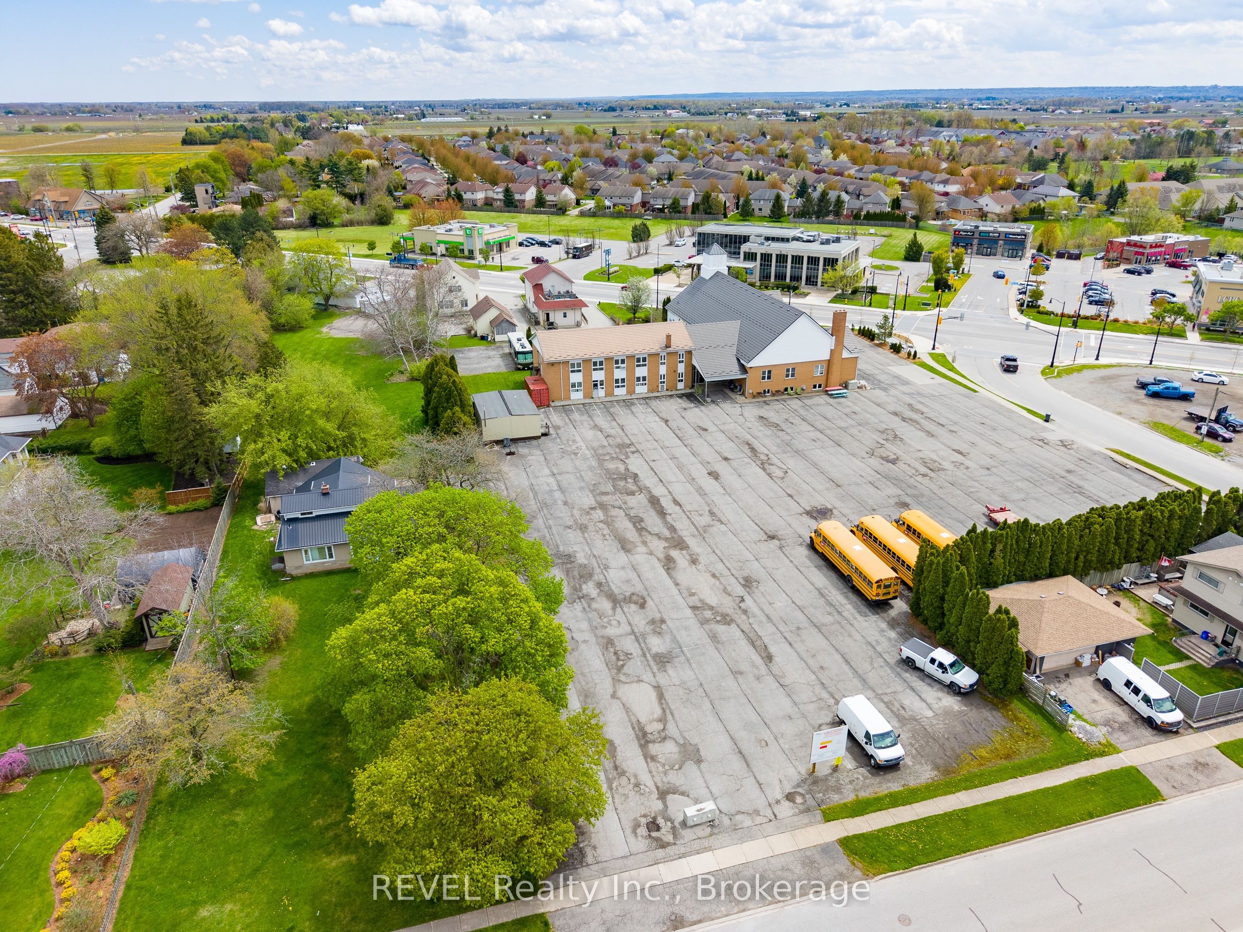 8 Elden Street Property Photo 1
