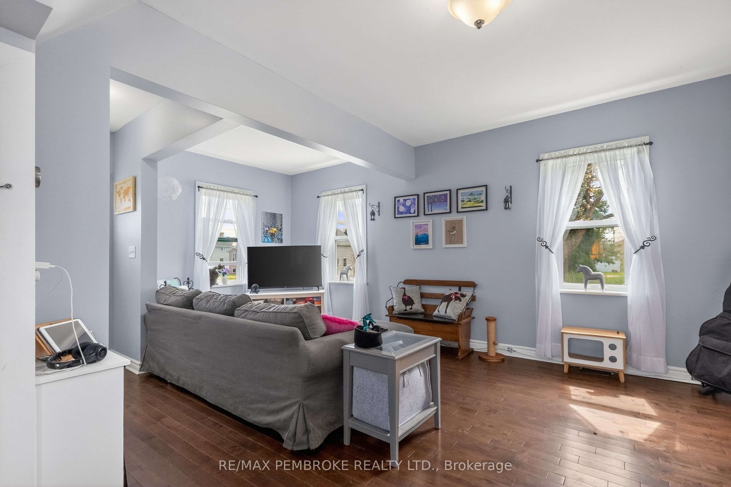 302 Willard Street Property Photo 11