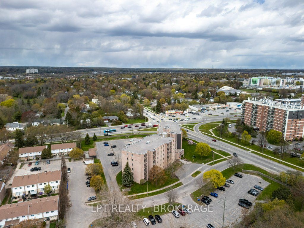 17 Eldon Hall Place 303 Property Photo 24