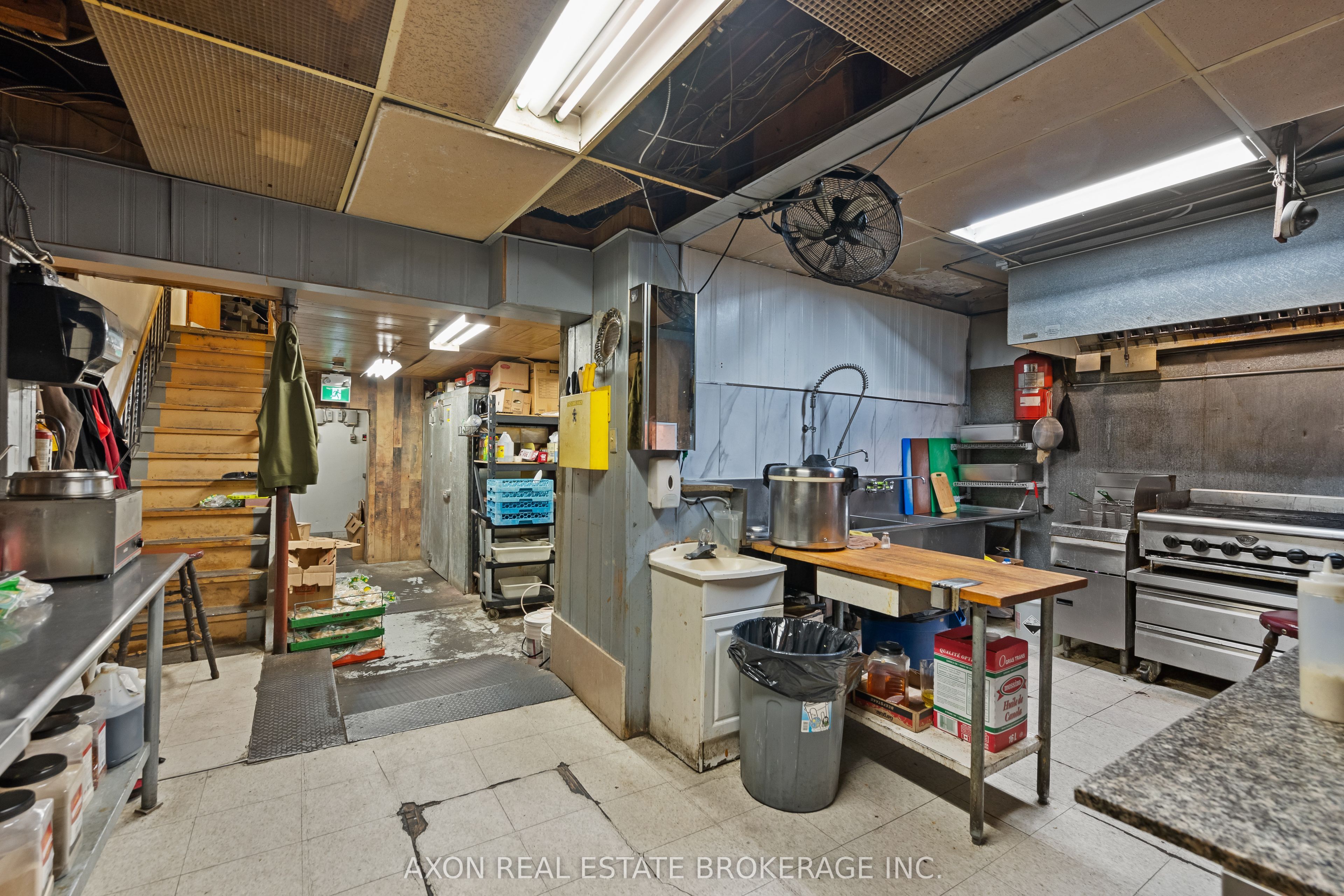 569 Princess Street Property Photo 13